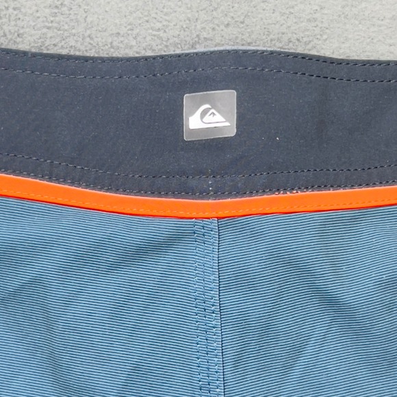Quiksilver Highline Board Shorts Men Gray Orange Gradient Stripe Swim Trunks - Picture 7 of 16